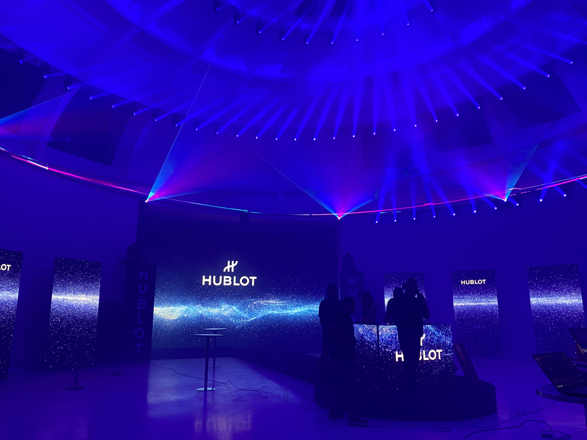 2021-circo-de-bakuza-hublot-love-miami-2021-202-copy-1920x1440